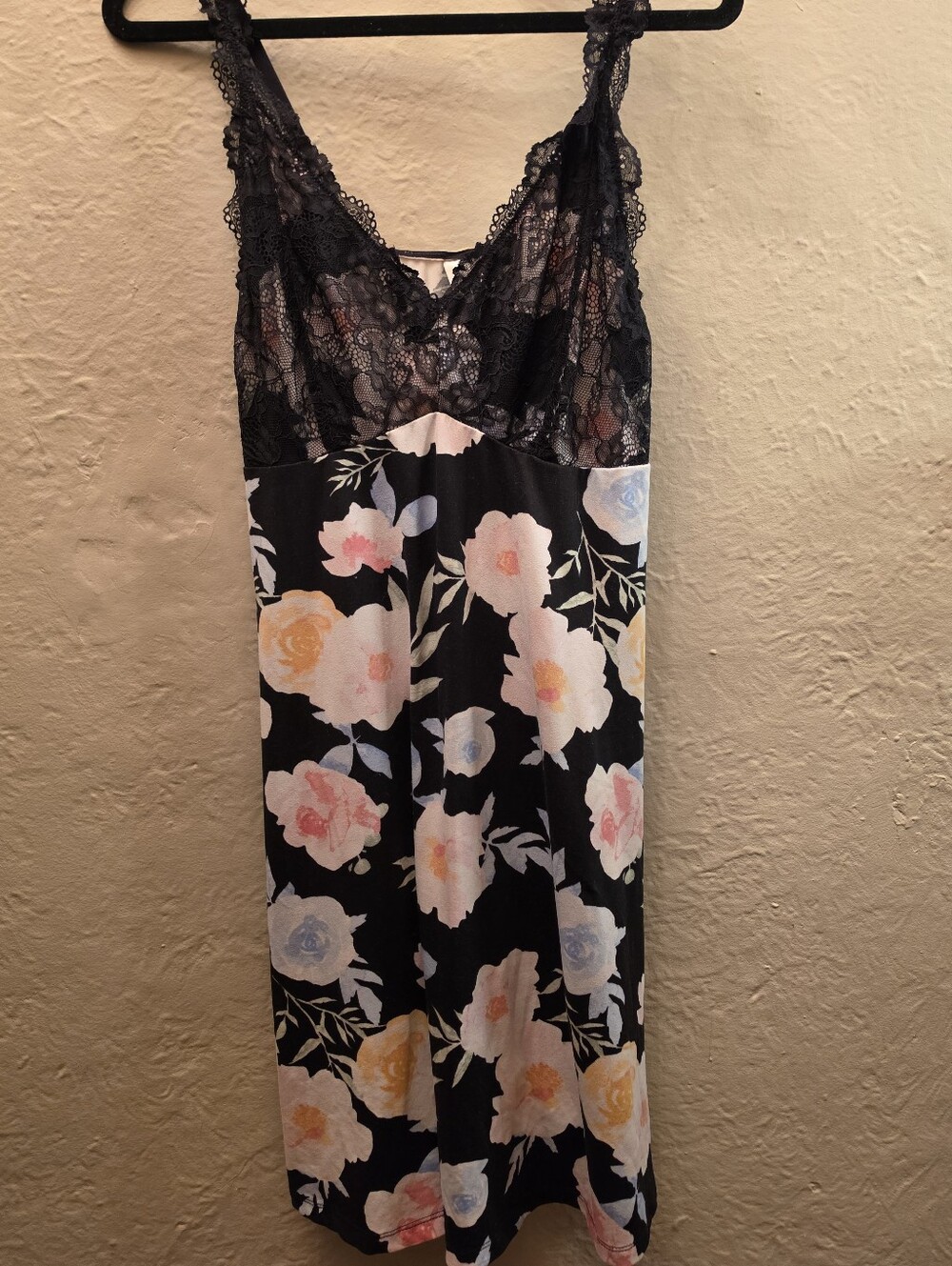 Flora Nikrooz L Floral Lace Chemise Nightgown Black Watercolor Roses